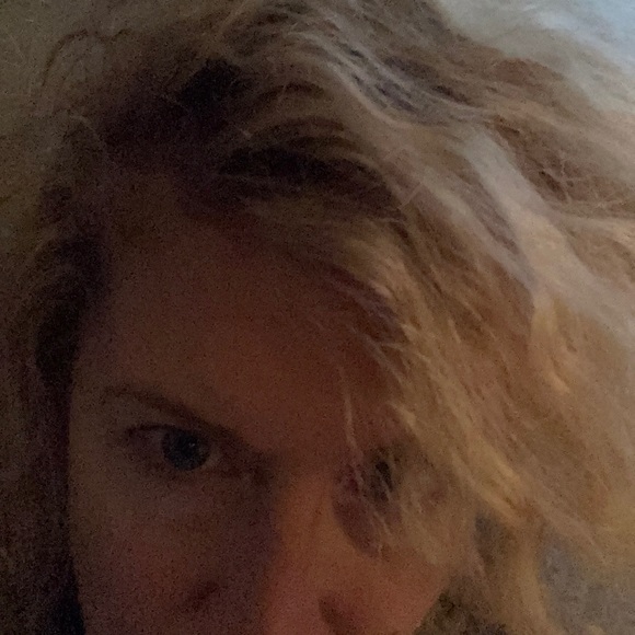 Meet your Posher, Dana - Picture 1 of 1